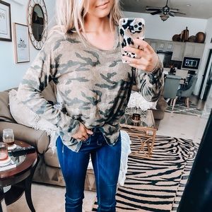 American Eagle Super Soft Camo Pullover